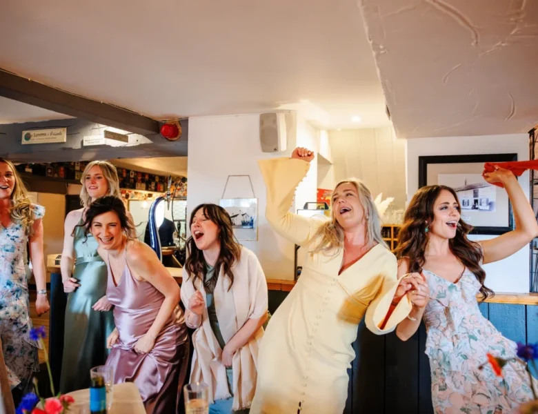 The Rising Trend of Hiring Singing Waiters for Events in the UK.