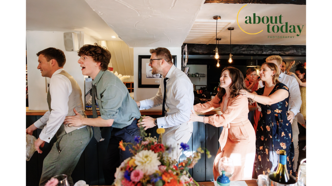 Choosing the perfect songs for your wedding!