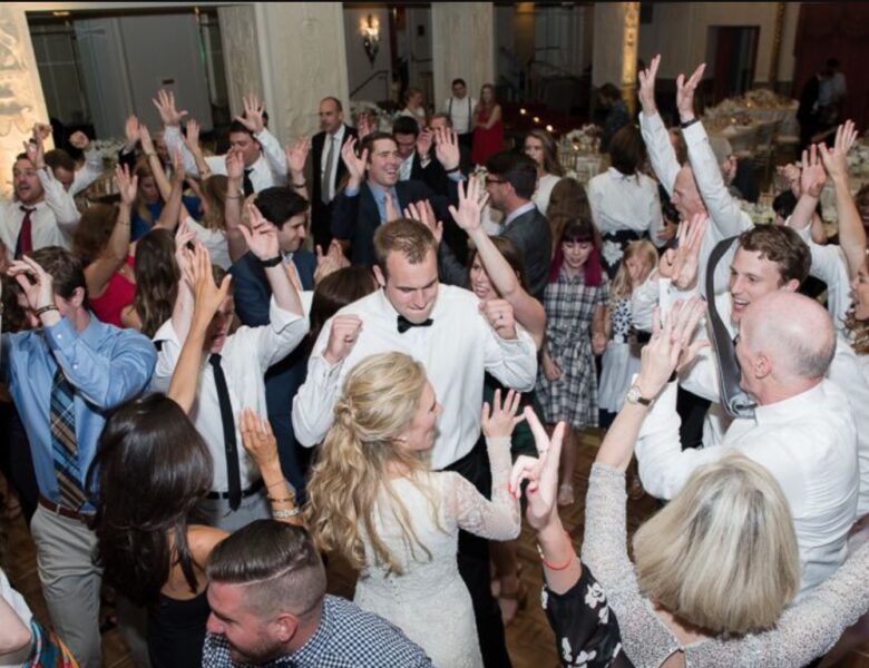 The Benefits of Hiring Singing Waiters for Corporate Events